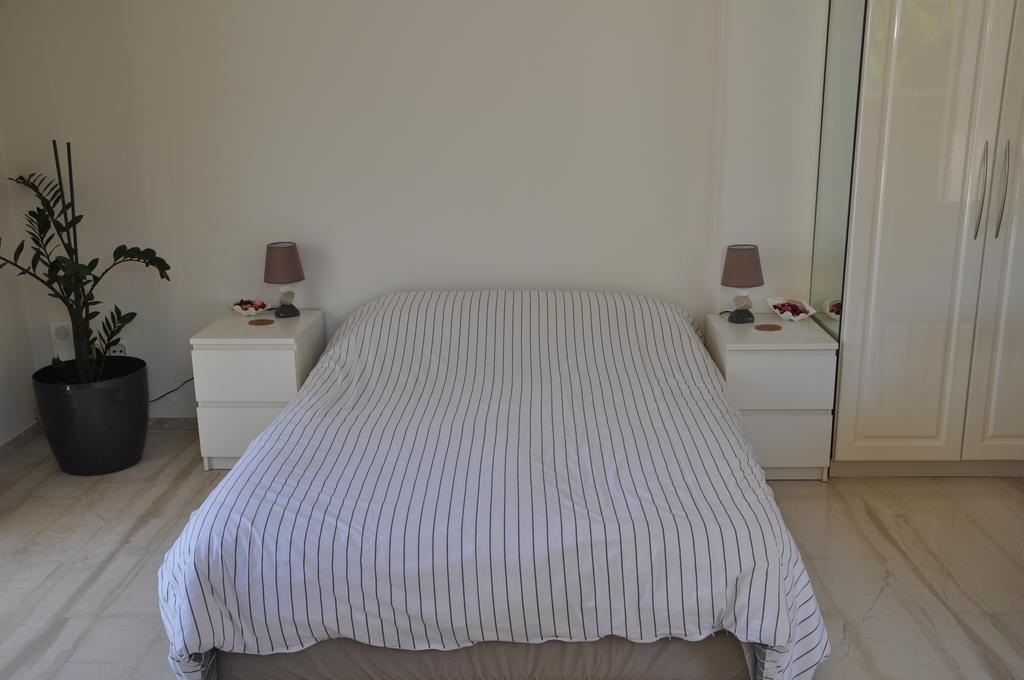 Cosy Studio With Garden / Individual Apartment Афіни Екстер'єр фото